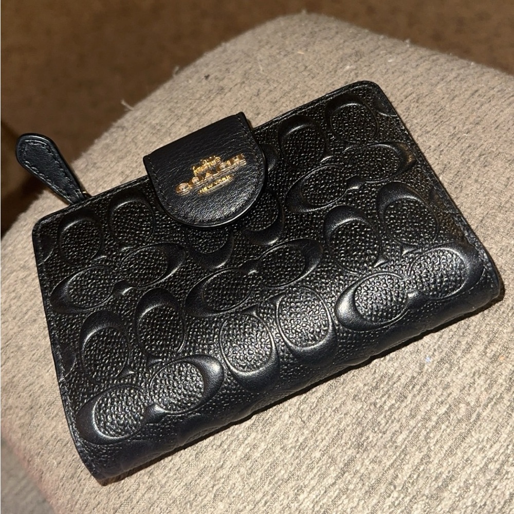 Coach corner zip wallet